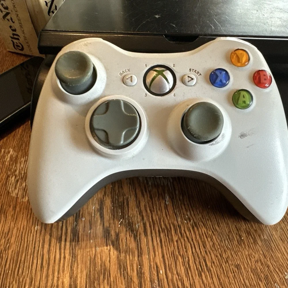MICROSOFT 1460 WHITE WIRELESS XBOX 360 CONTROLLER